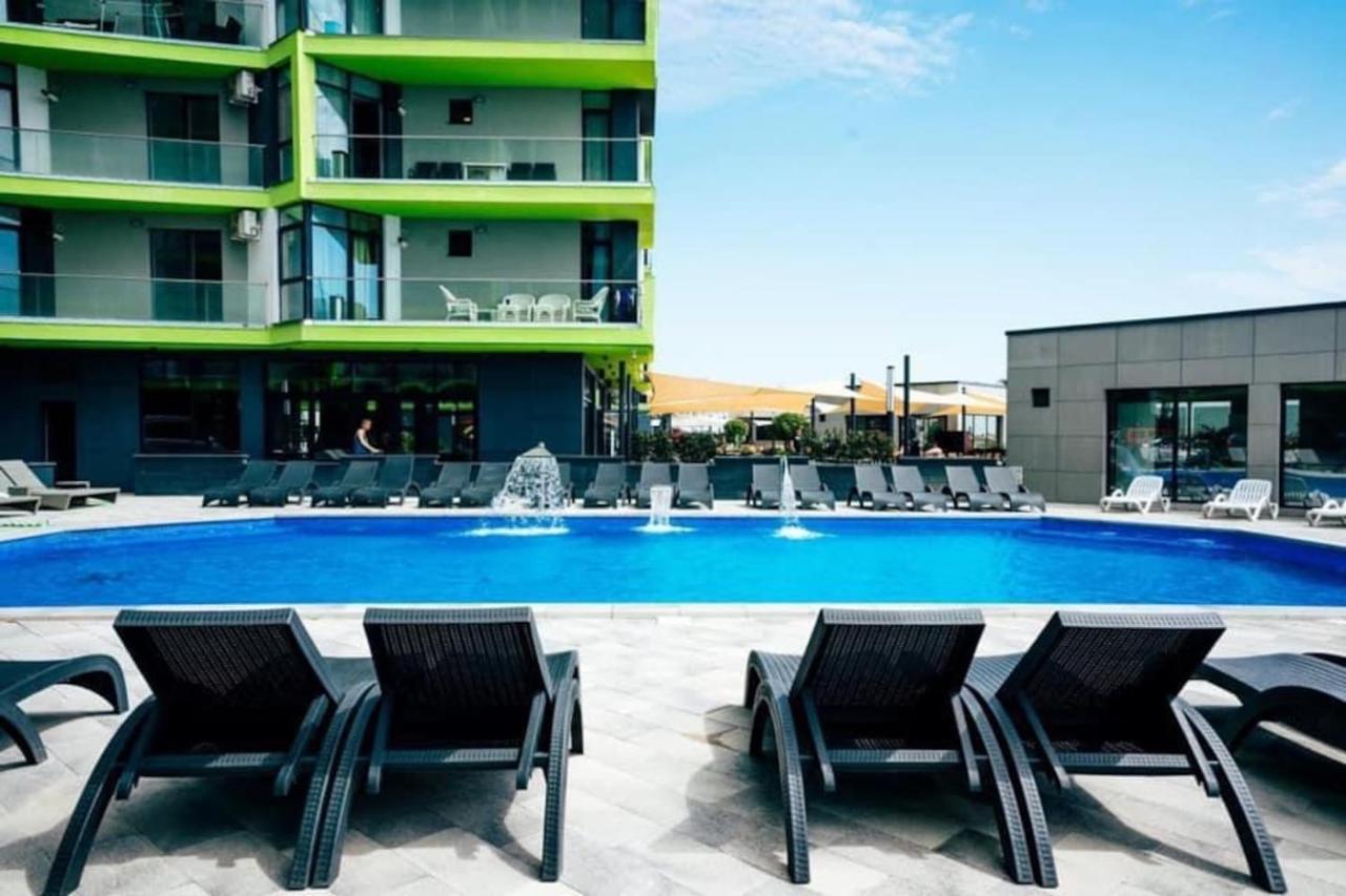Baby Sea View And Pools Apartment- Mamaia Beach Resort Navodari Dış mekan fotoğraf