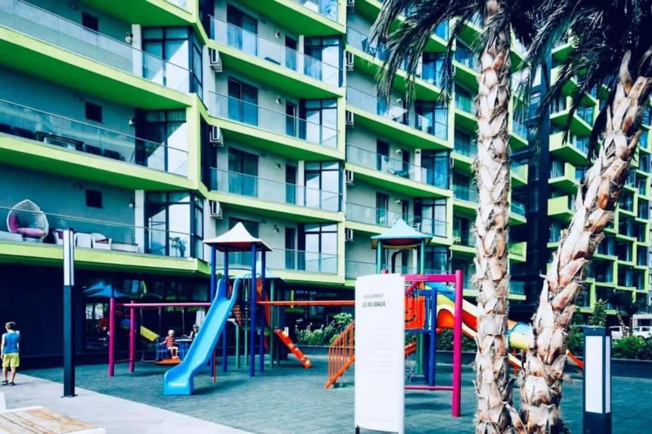 Baby Sea View And Pools Apartment- Mamaia Beach Resort Navodari Dış mekan fotoğraf