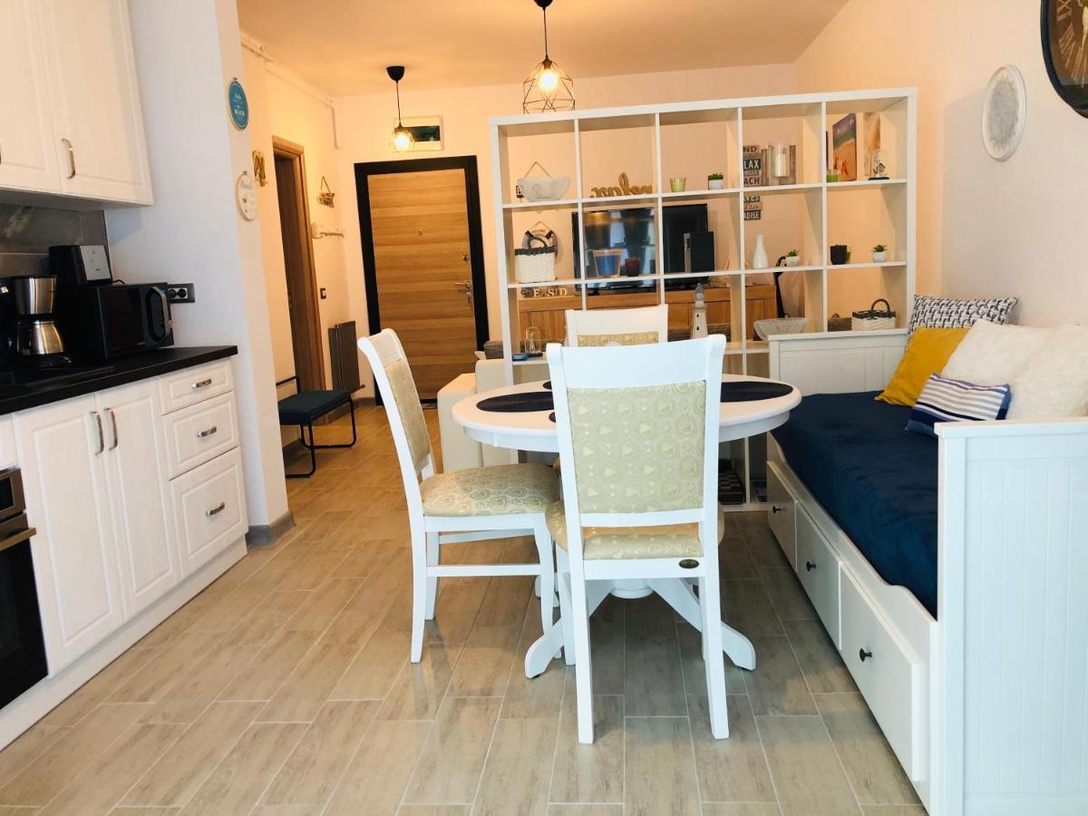 Baby Sea View And Pools Apartment- Mamaia Beach Resort Navodari Dış mekan fotoğraf